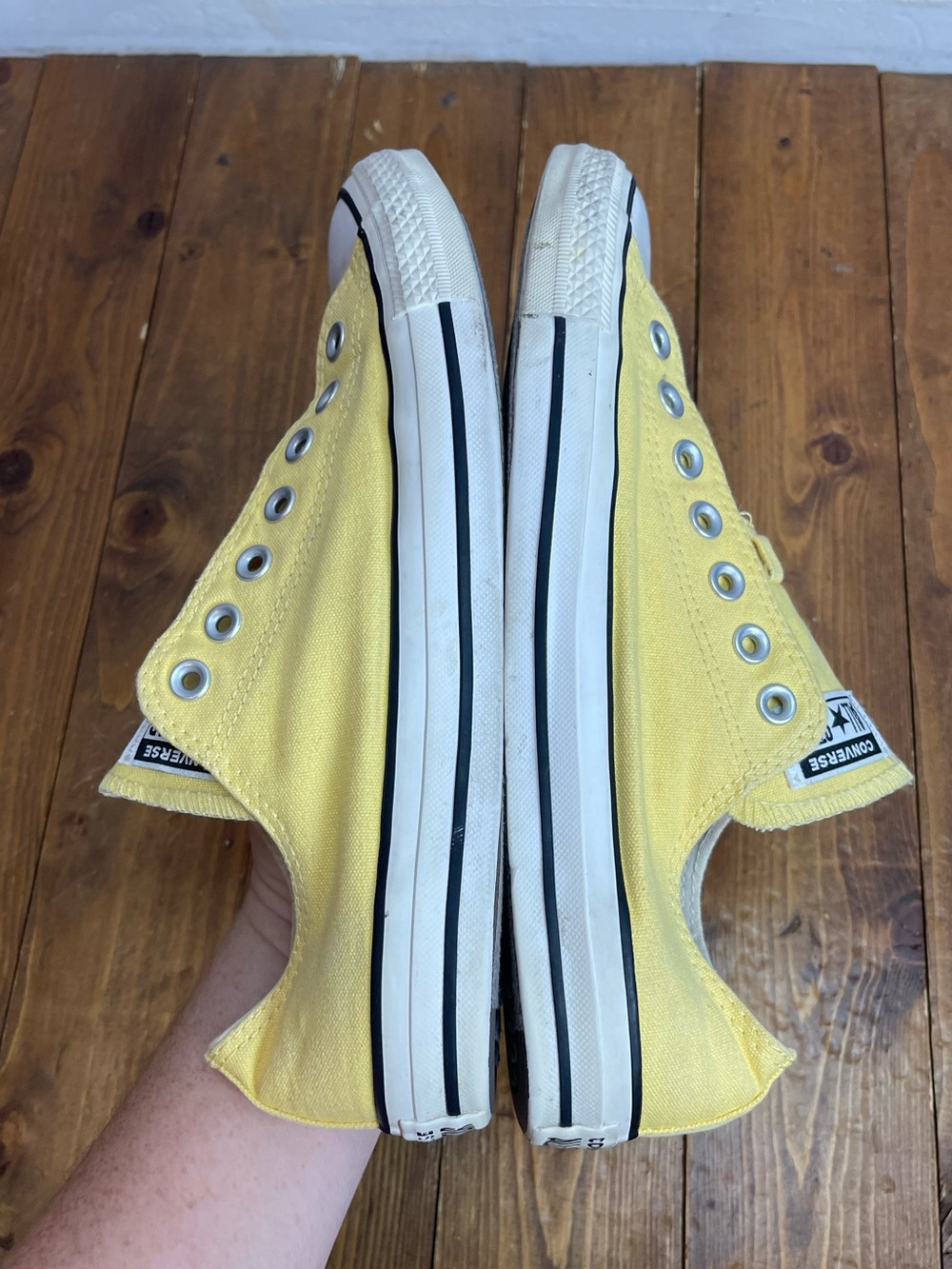 Converse butter yellow low top sneakers Mens size 9, Womens size 11 - Picture 5 of 7